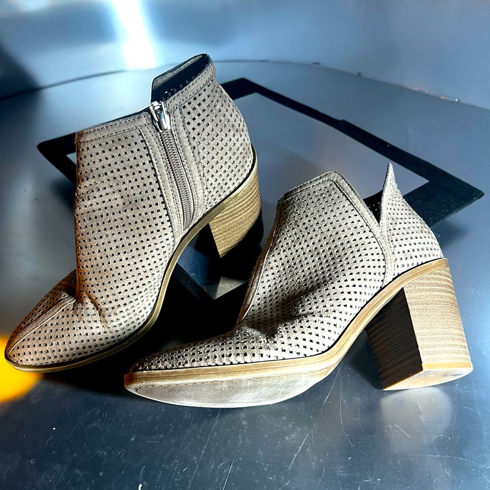 Dolce Vita Taupe Laser Cut Booties, size 7&1/2